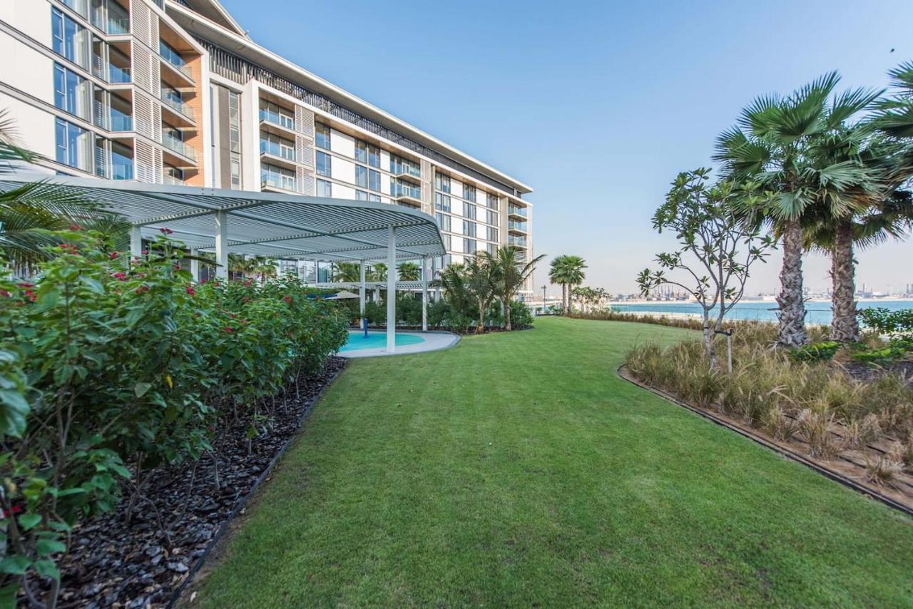 Posh 2 Bedroom Oceanfront Apt In The Heart Of Bluewaters Island Dubai Exteriör bild