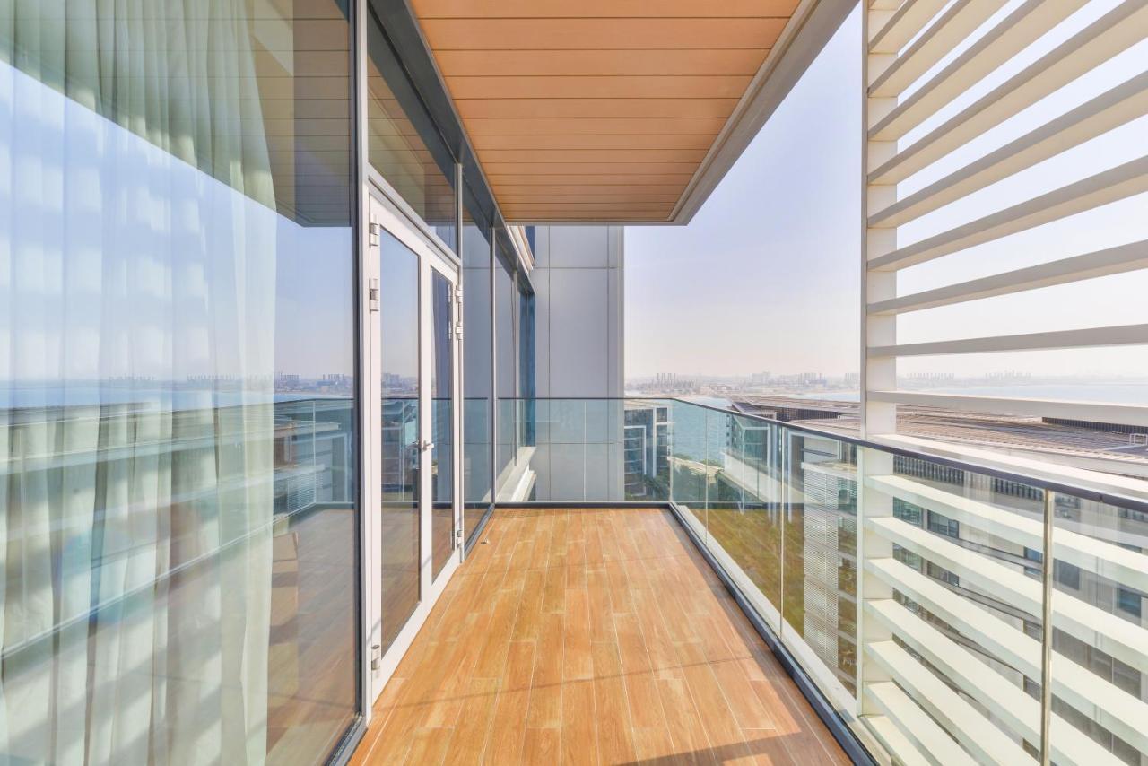 Posh 2 Bedroom Oceanfront Apt In The Heart Of Bluewaters Island Dubai Exteriör bild
